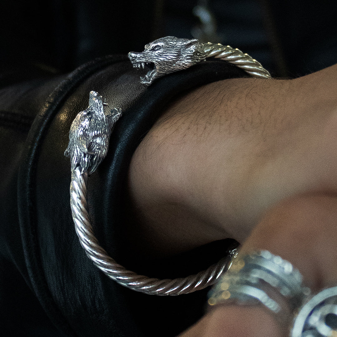 Lone Wolf Cuff